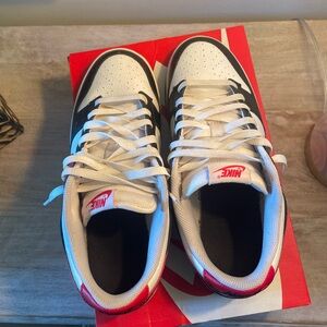 Nike dunk red checks